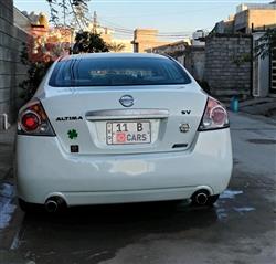 نيسان ألتيما